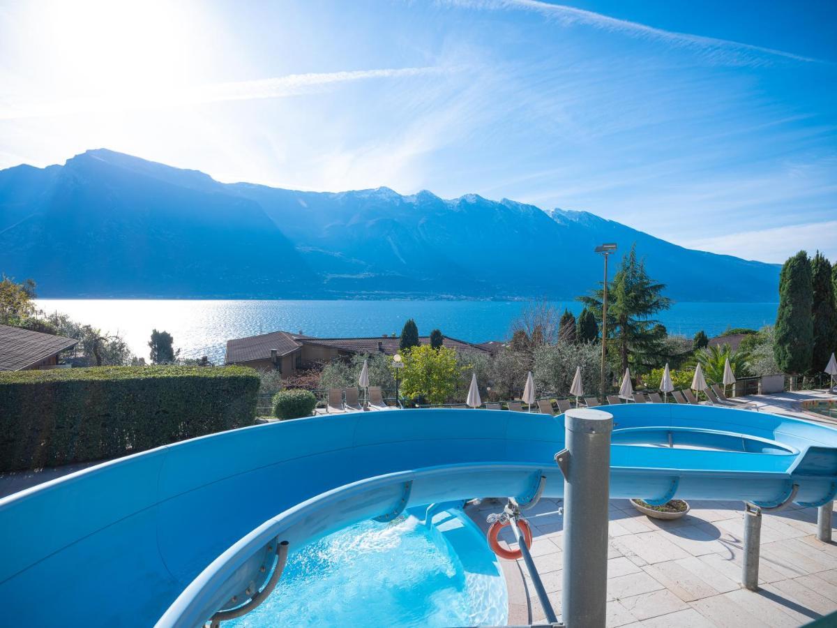 Hotel Leonardo Da Vinci リモーネ・スル・ガルダ エクステリア 写真